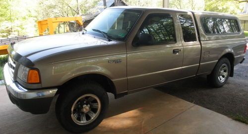 Ford 2003 ranger xlt 4 door 2wd pickup  low miles