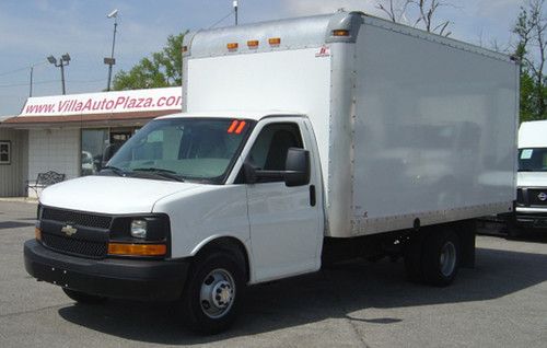 2011 chevrolet express 3500 cutaway 15ft. box truck 45k miles
