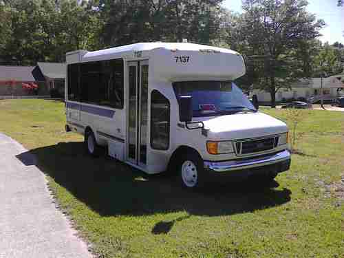 2005 wheel-chair Bus For church, day-care, shuttle, school, US $13,000.00, image 2