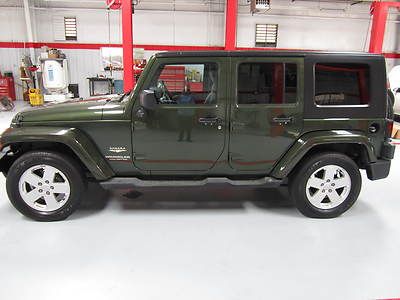 07 jeep wrangler sahara unlimited - green - automatic - v6 - hard top - serviced