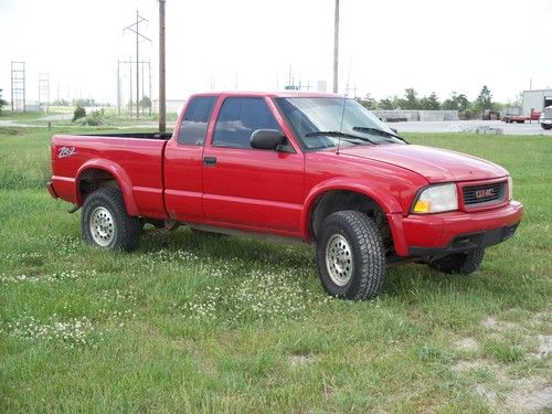 2000 gmc sonoma zr2 4x4 extended cab--needs engine repair