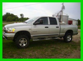 2006 dodge ram 2500 5.7l hemi v8 16v 4wd sunroof cd keyless entry
