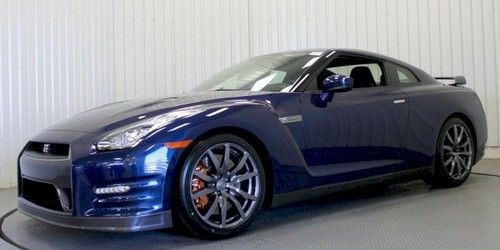 2014 nissan gt-r premium