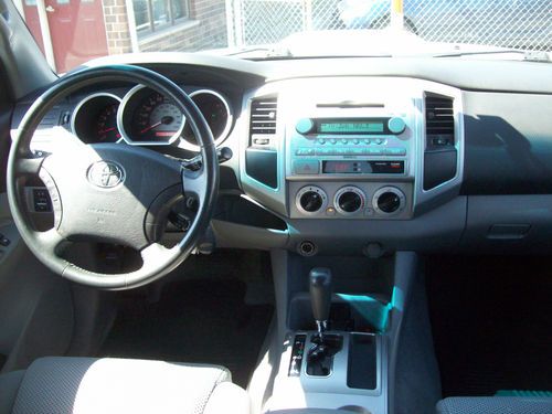 TOYOTA TACOMA, image 4