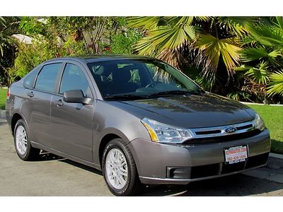 2010 ford focus se sedan clean one owner