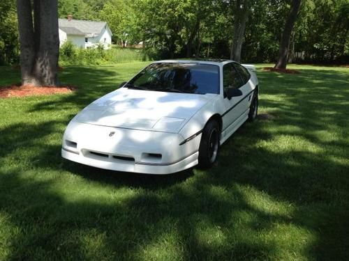 1987 pontiac fiero gt fastback 2.8 v6 5 speed ac cd leather