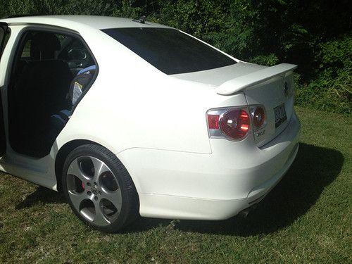 GLI VOLKSWAGEN 2008 - LOW MILES - ONE OWNER, image 13