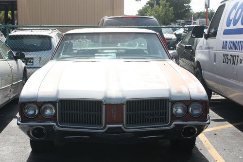 1971 oldsmobile cutlass supreme w/ 350 rocket engine for parts or restoration