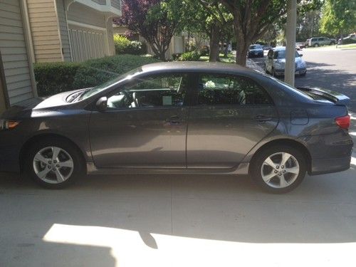 Beautiful 2012 toyota corolla sport excellent condition