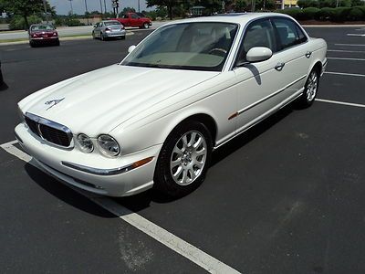 2004 jaguar xj8 mint condition! fully serviced! low miles!