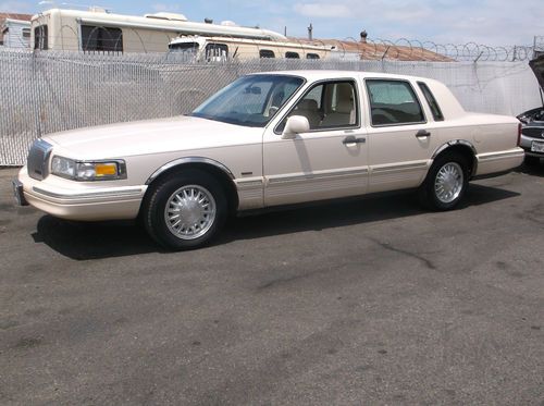 1996 lincoln continental, no reserve