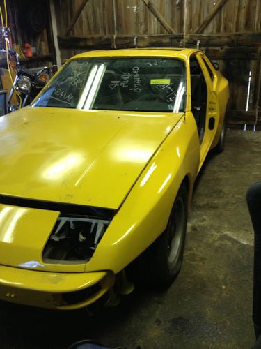 1985 porsche 944 base coupe 2-door 2.5l