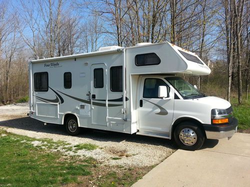 2004 25' four winds class c motorhome 6.0l chevy