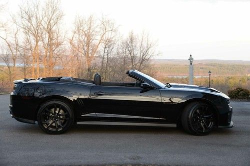 2013 chevy camaro zl1 convertible triple black 6 speed 750 miles!