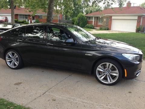 2010 BMW 550i GT--TWIN TURBO--FACTORY CONDITION;  Fully Equipped, NO RESERVE!!, image 2