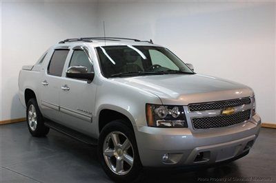 2011 chevrolet avalanche 4x4 lt pkg lthr dvd onstar one owner park rear cam 23k