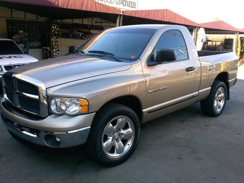 Dodge ram 1500 2 doors single cab 20" rims keyless entry cold a/c 4.7 engine