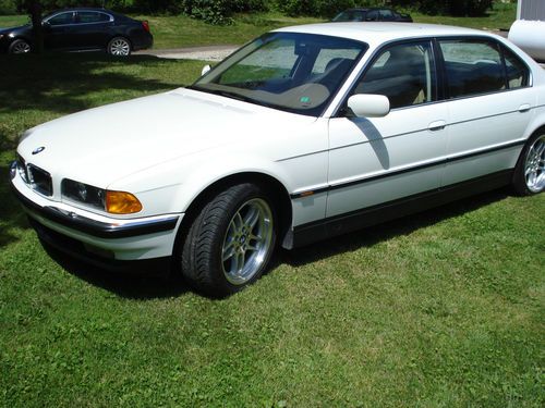 1995 bmw 740il sedan 4-door 4.0l white excellent condition - super clean car