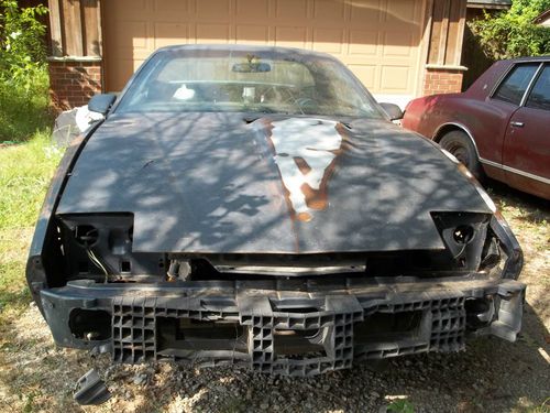 1984 pontiac trans am for parts or possible restore- basket case nr