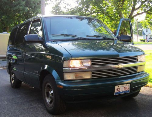 1998 handicap chevrolet astro minivan green new lift in back for wheelchair