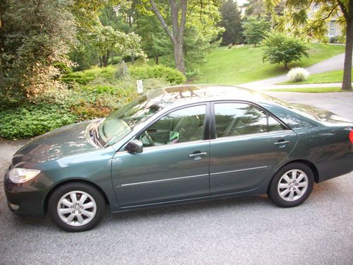 2004 toyota camry xle sedan 4-door 3.0l