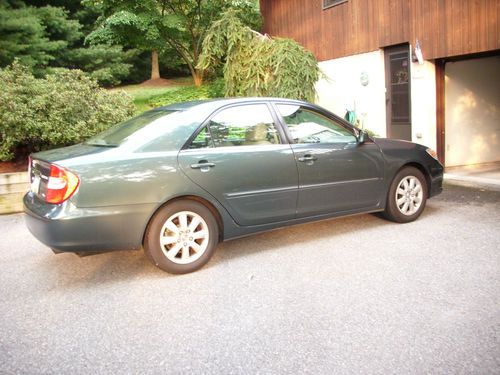 2004 Toyota Camry XLE Sedan 4-Door 3.0L, image 3