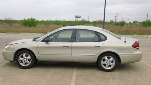 2006 ford taurus se sedan 4-door 3.0l