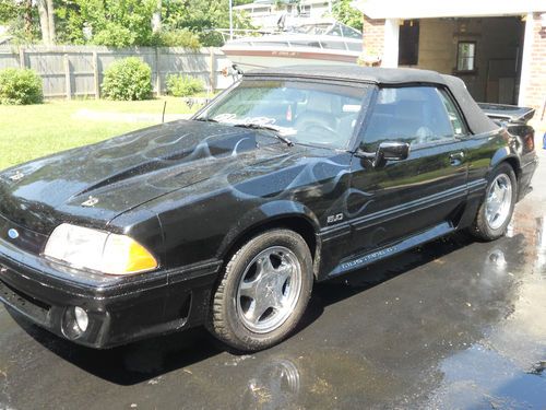 Black mustang gt convertible 5.0