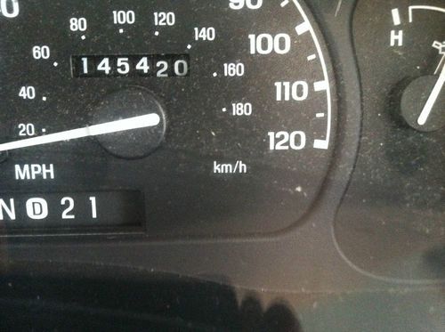 1998 Ford Explorer XLT Sport Utility 4-Door 4.0L COLD AC ALL WHEEL DRIVE SAFE, image 8