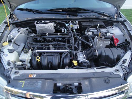 2009 Ford Focus SE Sedan 4-Door 2.0L..Mint, image 15