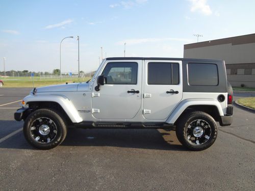 2010 jeep wrangler unlimited sahara 4x4