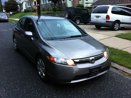 2007 honda civic lx sedan 4-door 1.8l