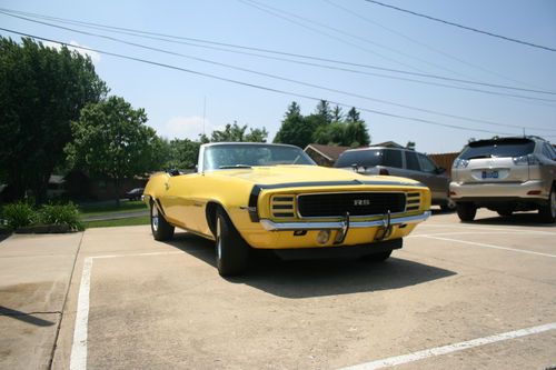 1969 convertible camaro original 300 hp engine (lm1) daytona yellow blk interior