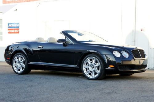 Convertible mulliner package black -on- cream ~~ 21k miles