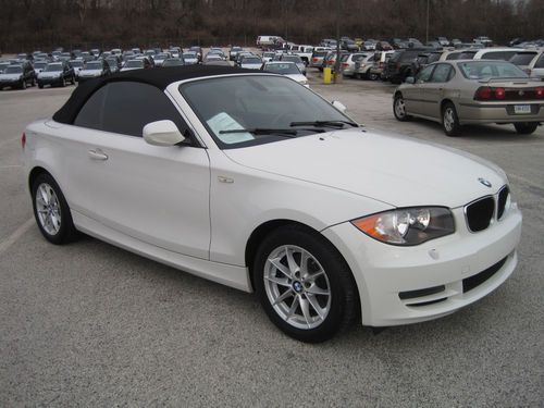 2011 bmw 128i convertible 2-door 3.0l clean carfax!