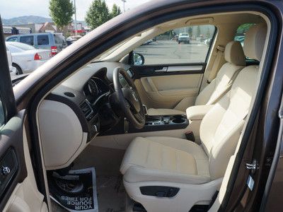 TDI Diesel 3.0L diesel touareg loaded volkswagen, image 10