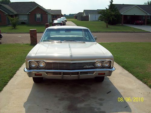 1966 chevrolet impala base hardtop 4-door 5.3l