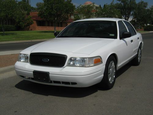 2008 ford crown victoria police interceptor sedan 4-door 4.6l p71 cvpi 10k miles