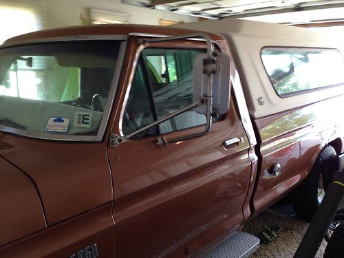 Vintage ford f250 camper special explorer with topper