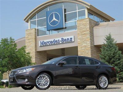 2013 lexus es350 sedan / 3k miles / 1 owner / loaded
