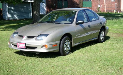 2001 pontiac sunfire se sedan 4-door 2.2l