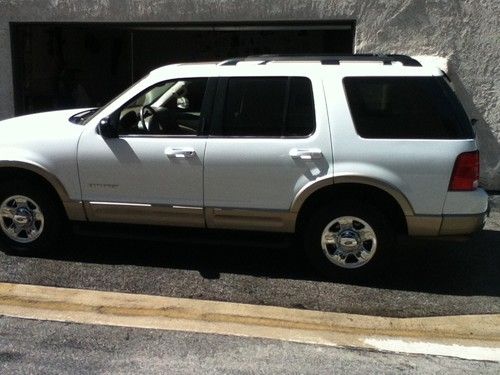 2002 Ford Explorer Eddie Bauer Sport Utility 4-Door 4.6L + Trialer Tow Package, image 2