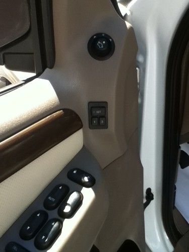 2002 Ford Explorer Eddie Bauer Sport Utility 4-Door 4.6L + Trialer Tow Package, image 12