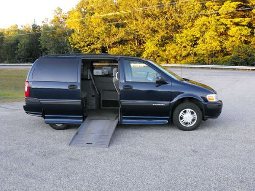 2005 chevy venture ls wheelchair van, fully handicap accessable      one-owner