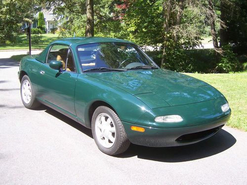 1991 mazda miata se british racing green  - extremely low miles