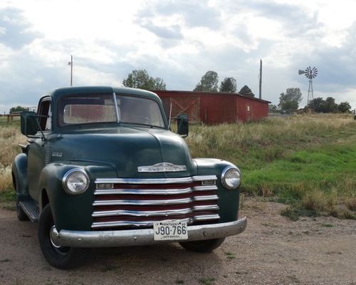 1952 chevrolet pickup 3100 235 inline 6 cylinder 3 speed wow!!!!