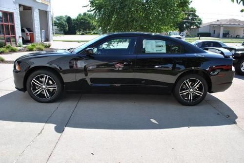 2013 dodge charger sxt awd