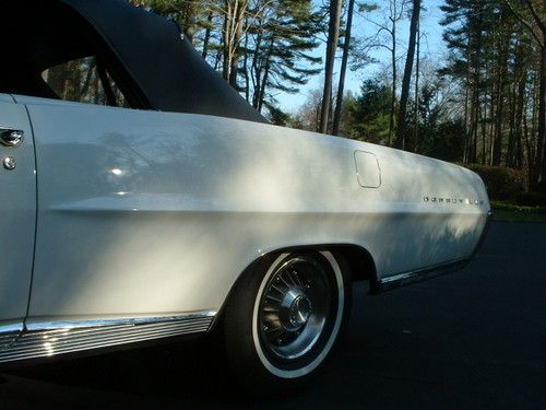 1964 Pontiac Bonneville Convertible w/ Many Factory Options, image 7