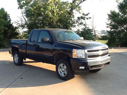 2007 chevrolet silverado 1500 2wd ext cab 143.5 lt w/1lt