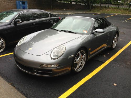 Porsche : 911 carrera s convertible 2-door